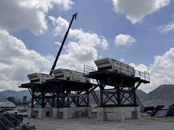 Three Screenboxes Being Installed With Use Of A Crane