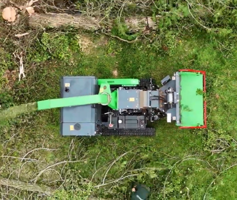 CT5 Tree Care Chipper In Action