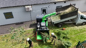 CT5 Tree Care Chipper ROW Tracked Photo 1