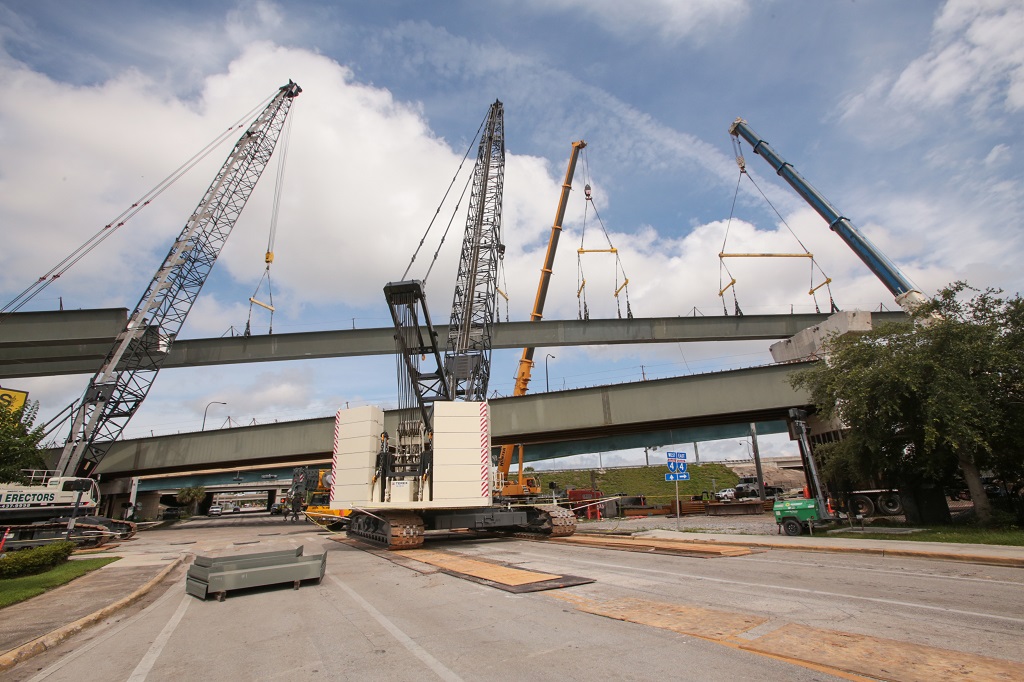 700 Ton Crane Load Chart