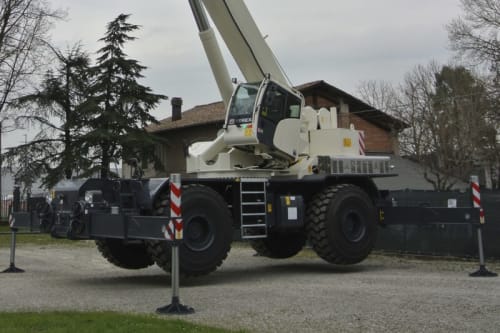 90 Ton Rt Crane Load Chart