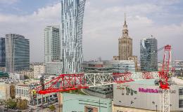 Service technicians assembling CTL 340 in Warsaw