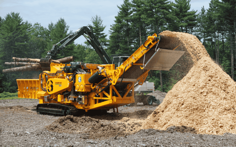 CBI 6400 Horizontal Grinder Logging