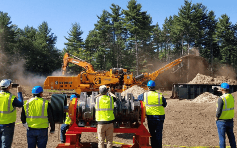 CBI Horizontal Grinder 6400 Railroad ties