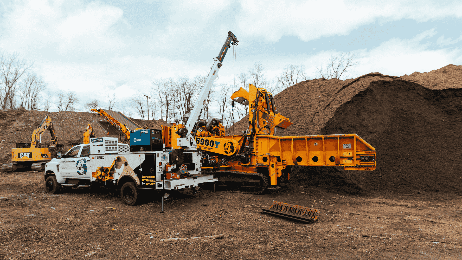 CBI service team working at 5900T