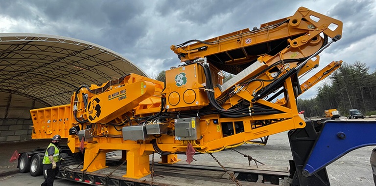 CBI 6400C-SE Stationary Electric Grinder and Chipper