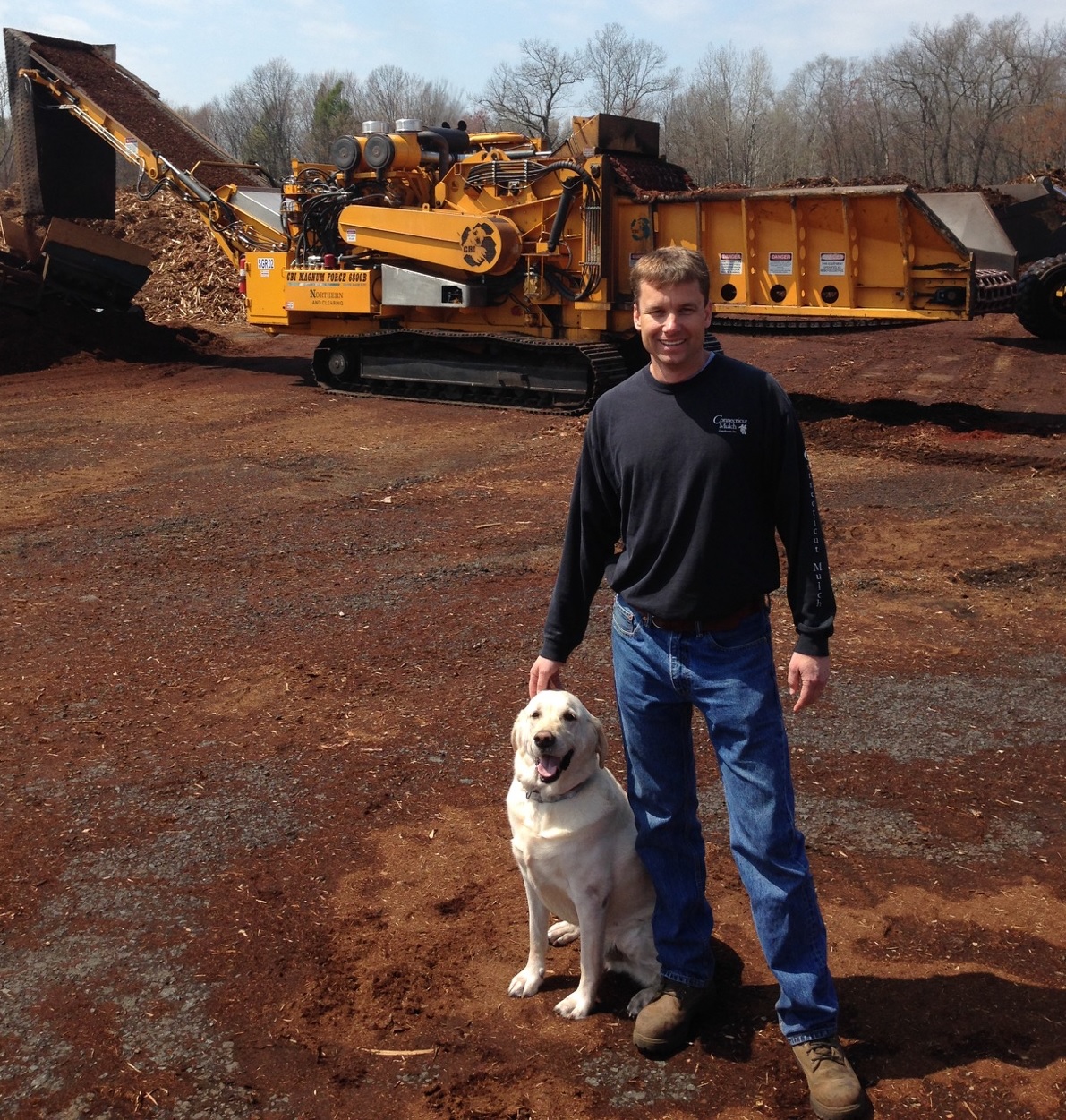 Connecticut Mulch distributors uses their new CBI wood grinder.