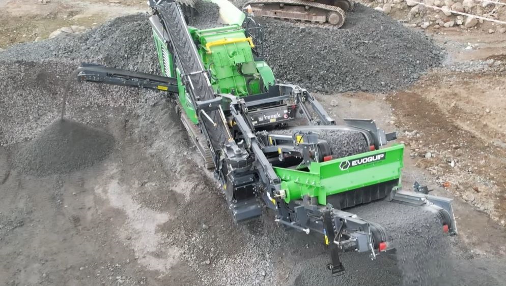 Cobra 290R Thumbnail