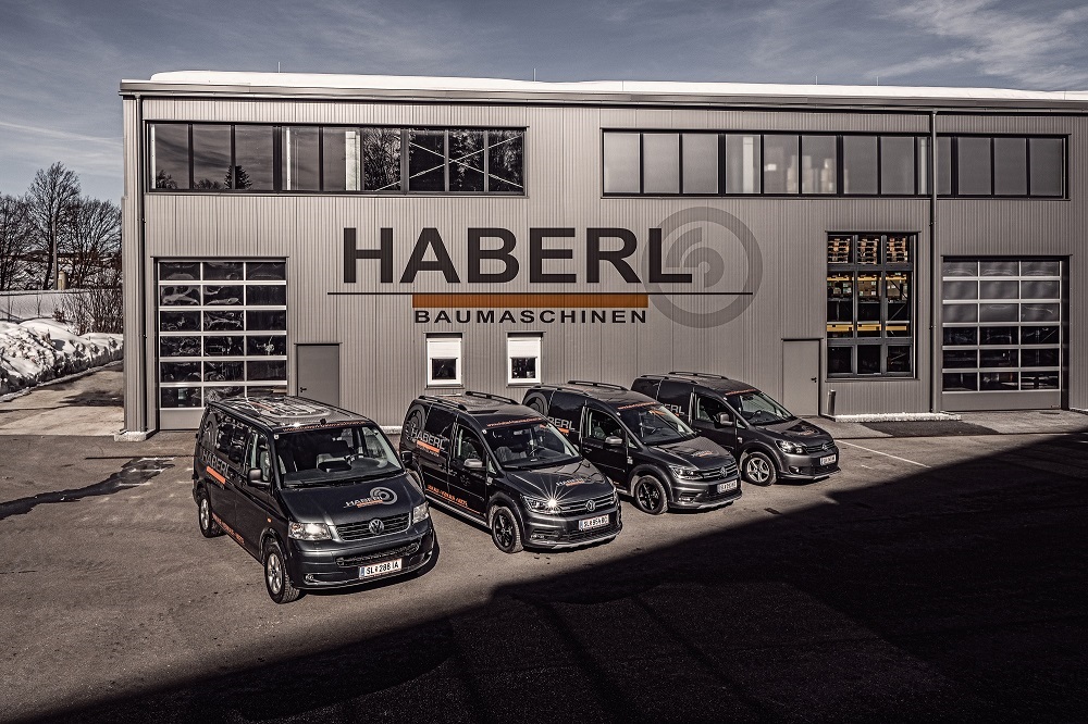 Exterior Photograph of Haberl Baumaschinen Offices