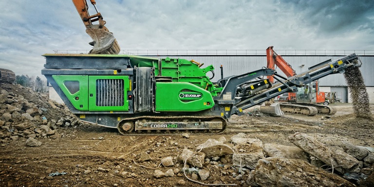 Tracked Impact Crusher in Campsie