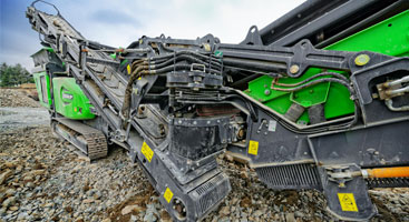 Cobra 290R Close Up of Machines Belt