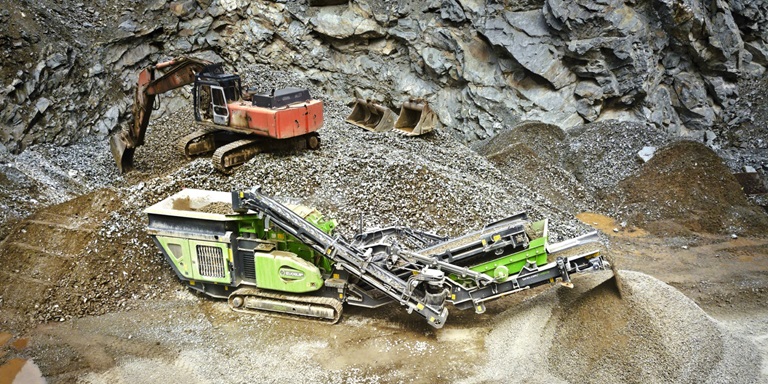 Track Mounted Impact Crusher Cobra