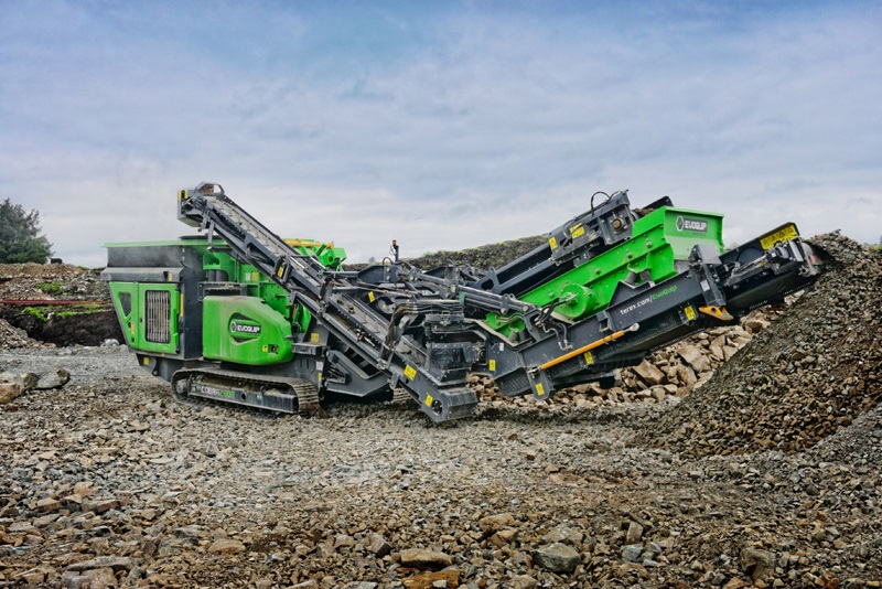 Cobra 290R Crushing Rock in Ireland