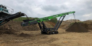 Tracked Conveyor working