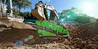 Compact Scalping Screen working