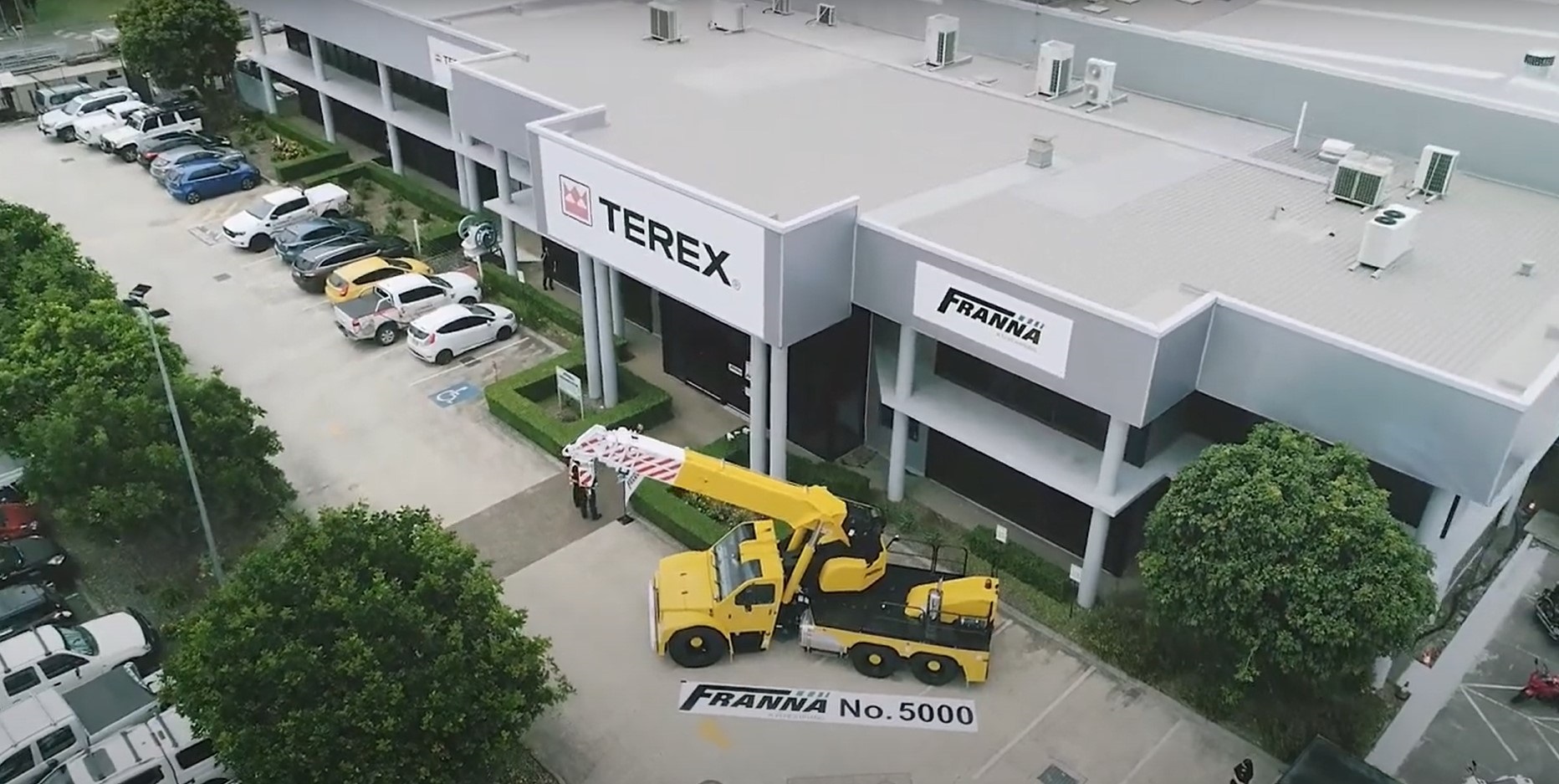 Franna's 5000th Crane Outside the Factory