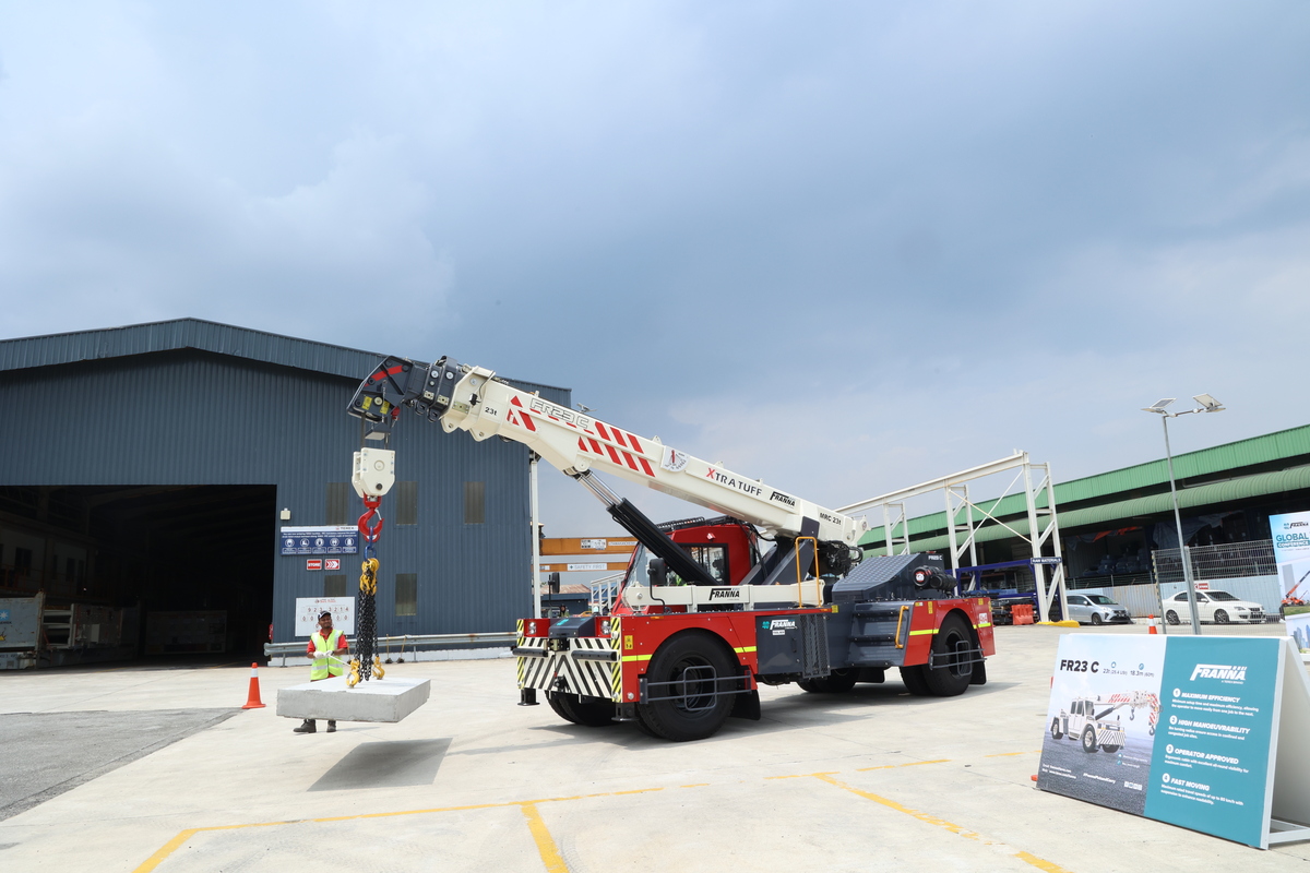 Franna FR23 C Demo in Malaysia Franna FR23 C Demo in Malaysia