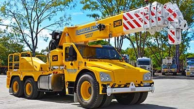 Universal Cranes Main Image