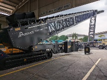 Telescopic Conveyor With Tracks at Factory