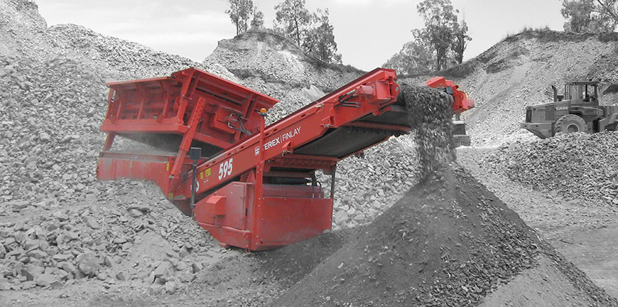 595-mobile-scalper-screening-rock-in-quarry
