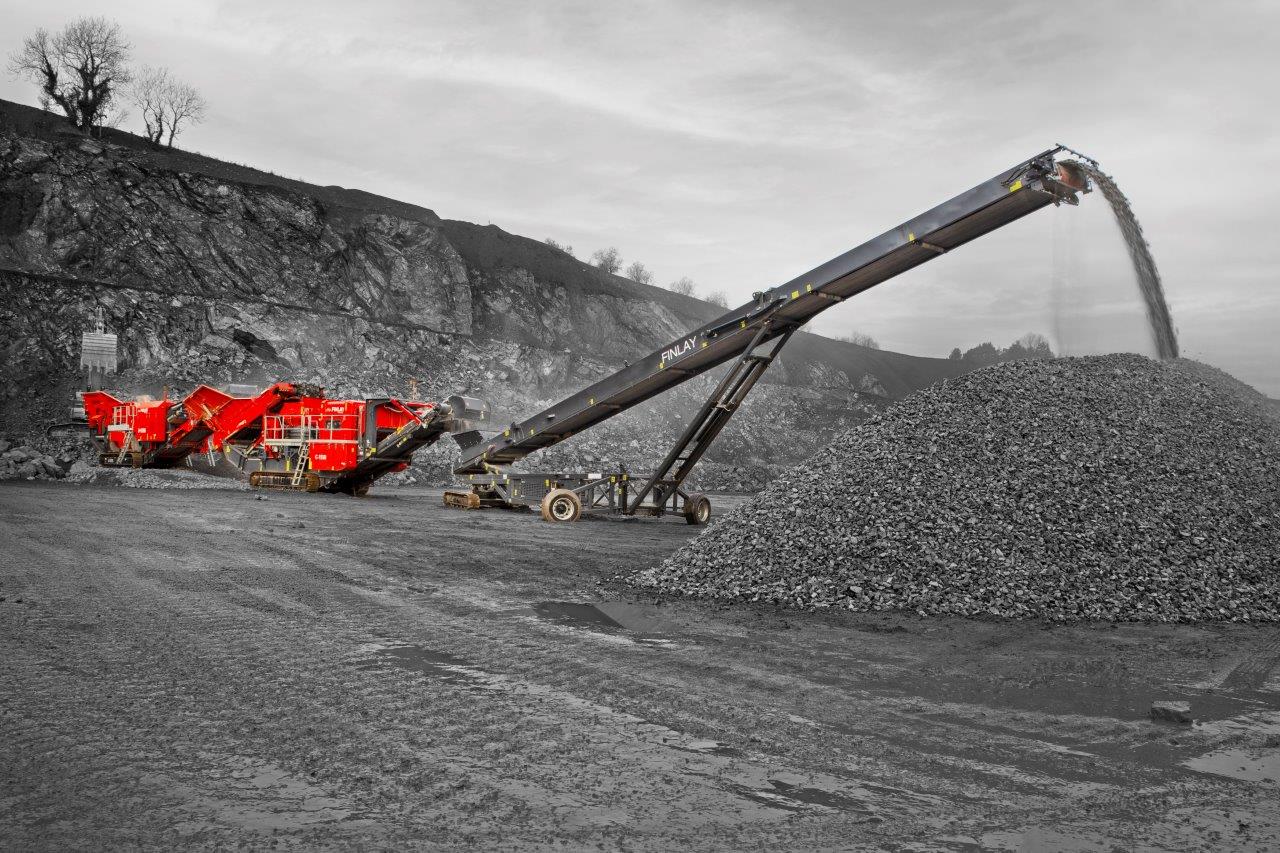 Finlay TR-80 mobile radial stockpiler