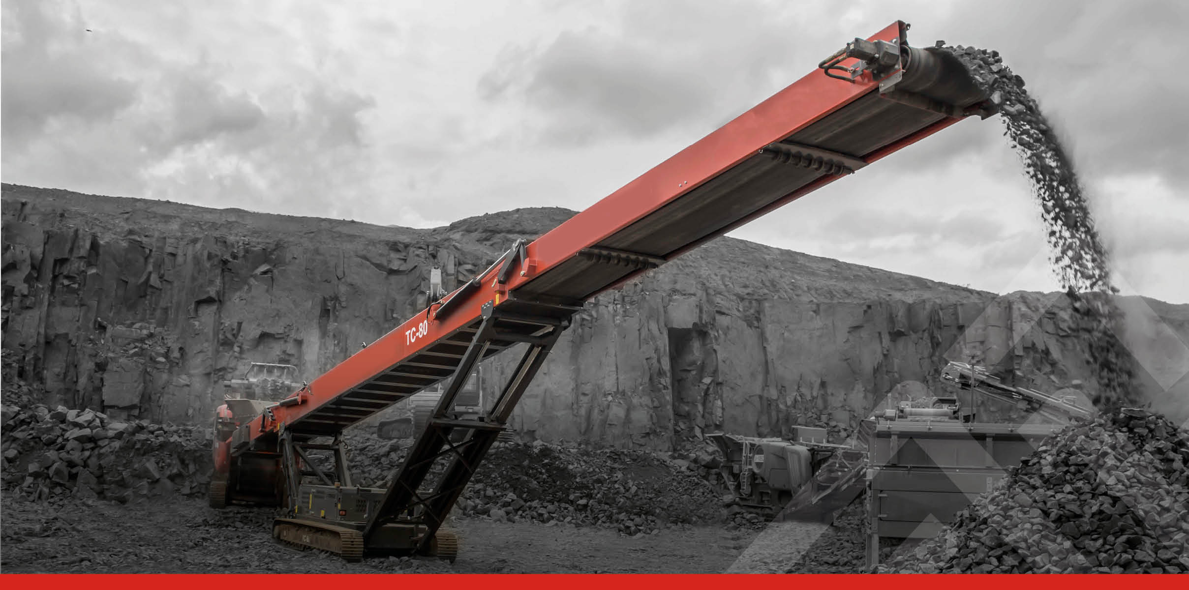 tc80-mobile-stockpiler-working-with-finlay-crusher-in-quarry