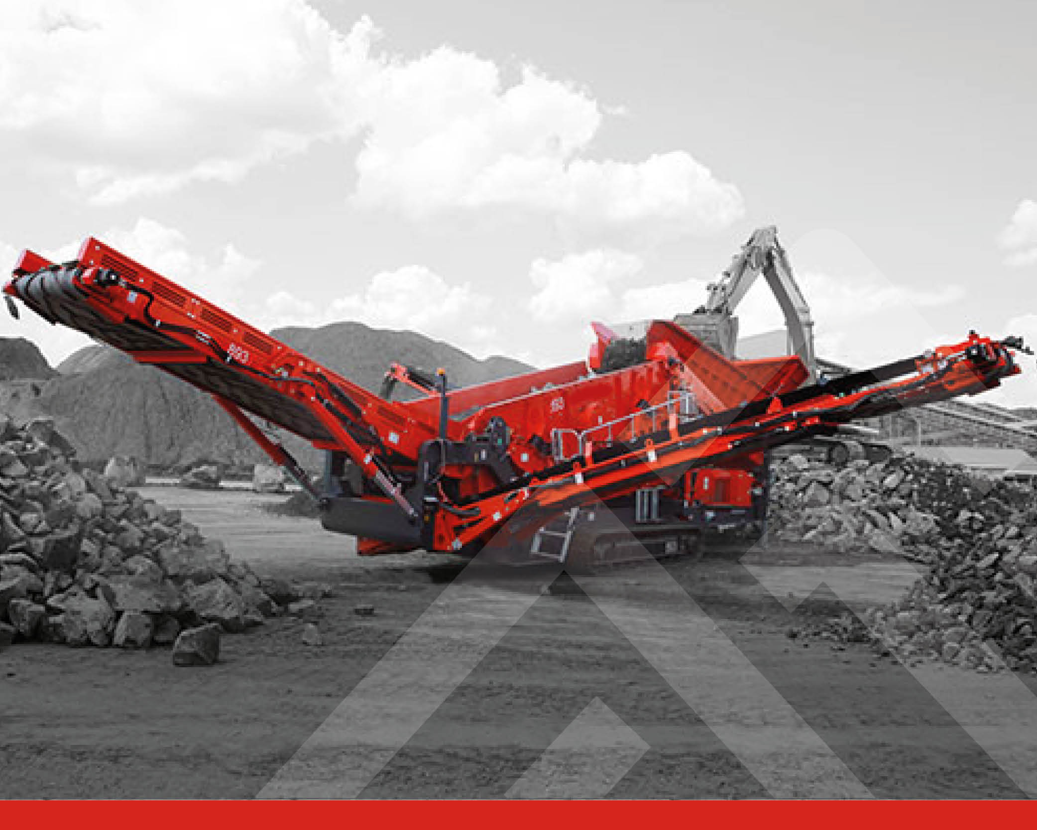 893-tracked-mining-scalper-in-rock-quarry