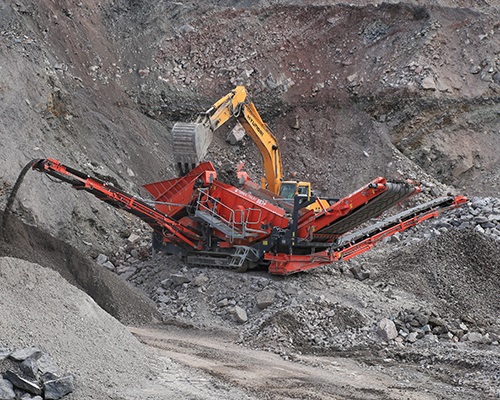 Terex Finlay 883+ scalping heavy duty screen (3)