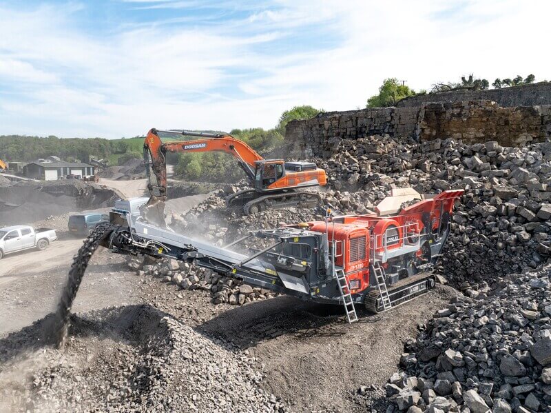 Finlay J-1280 jaw crusher