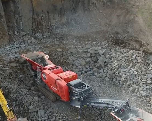 Terex Finlay J-1160 jaw crusher, C-1540 cone crusher and 684 inclined screener