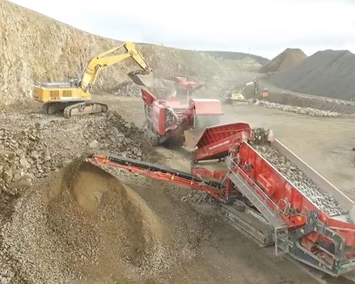 Terex Finlay J-1480 Jaw crusher and 893 Heavy Duty screener