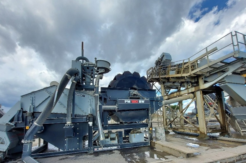 crusher-dust-fm-120-bw