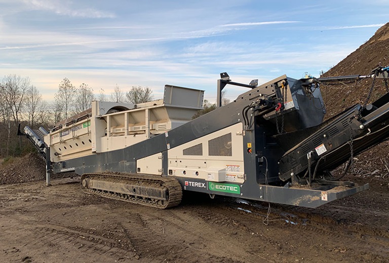 Ecotec's Phoenix 1600T Tracked Trommel Screen Working Onsite