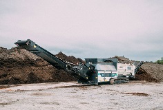 Ecotec-Phoenix-2100T-Tracked-Trommel-Static-02