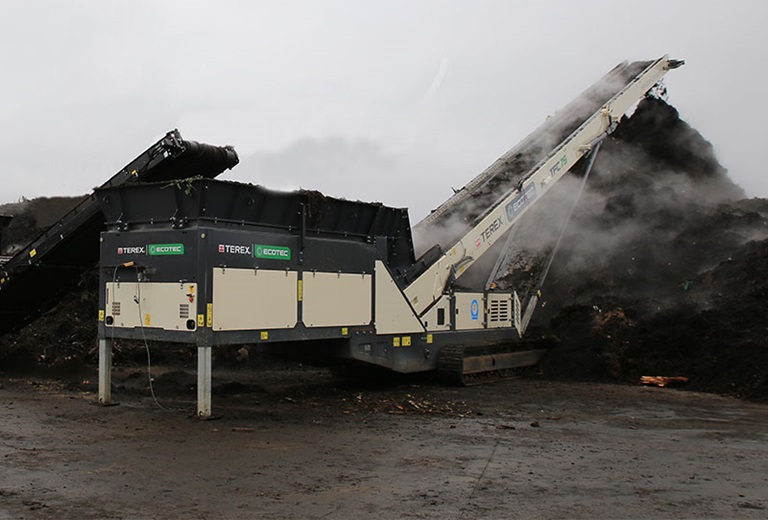 Ecotec TFC 75 Organics High Level Feeder Stockpiling Green Waste