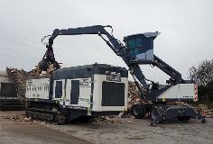 Ecotec TSS 390T Slow Speed Shredder Processing Wood Waste