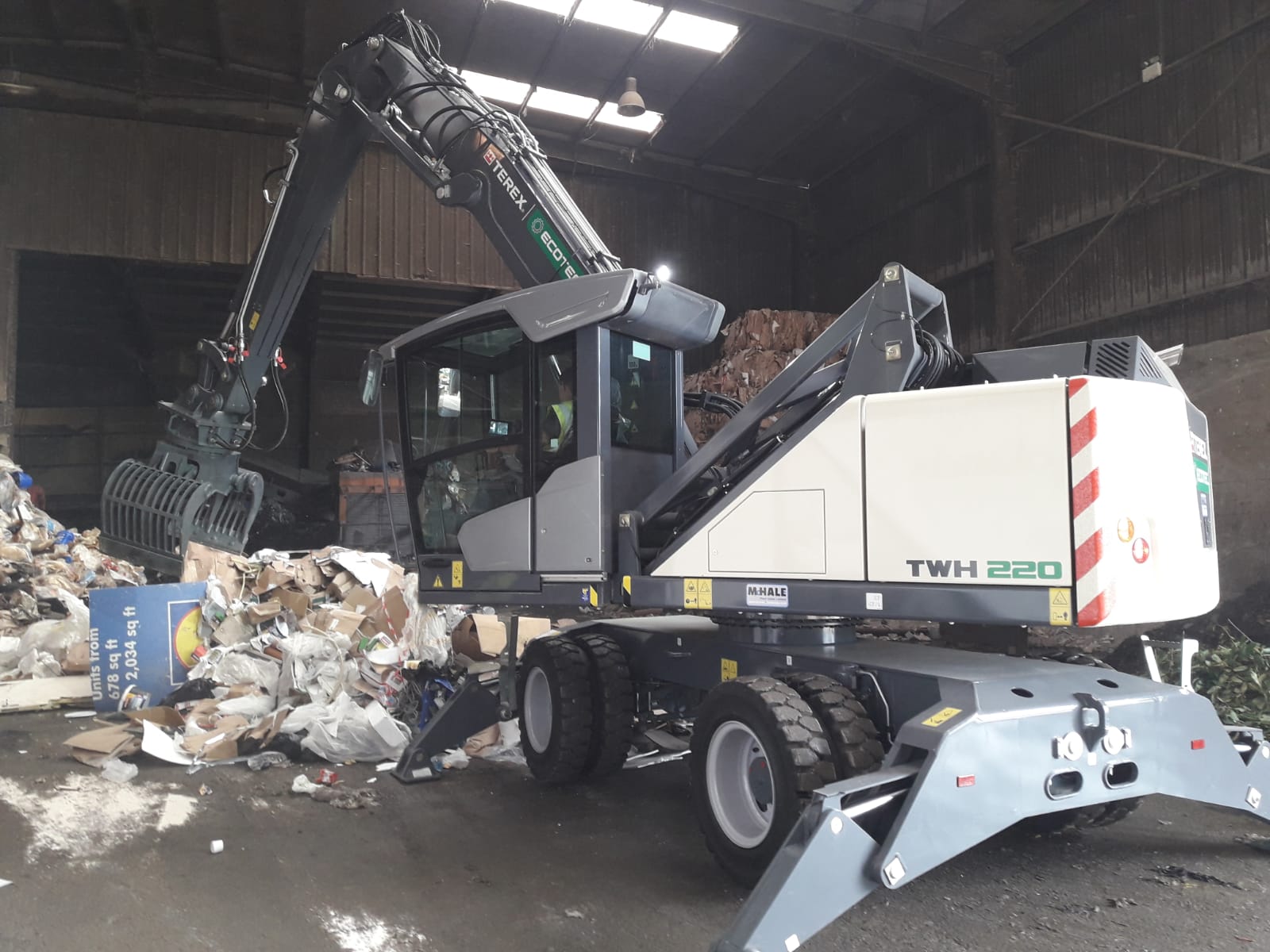 TWH220 Waste Lifter