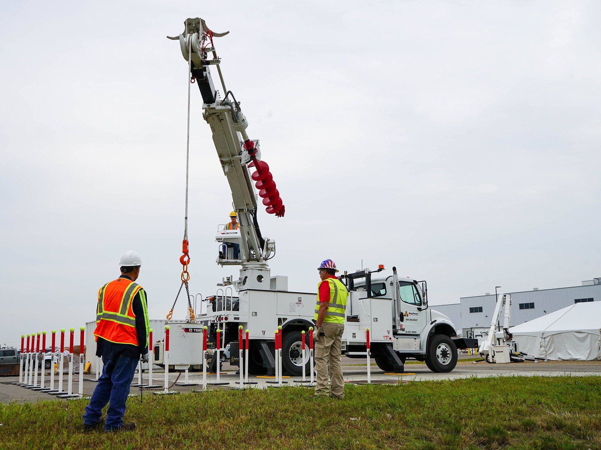 Operator training on digger derrick