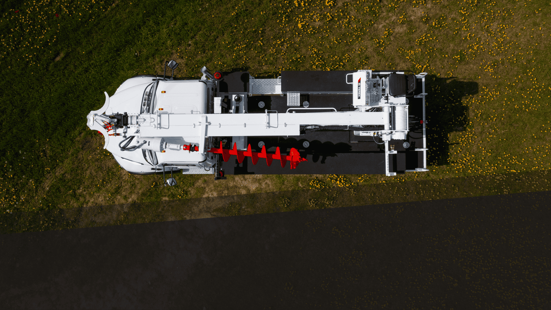 Overhead view of Terex digger derrick