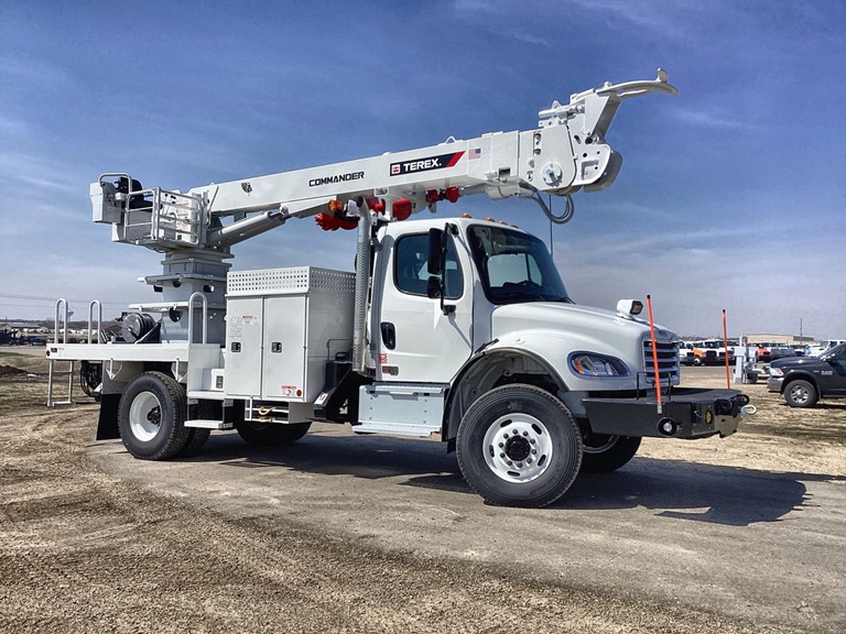 Terex Utilities Digger Derricks Commander 5048