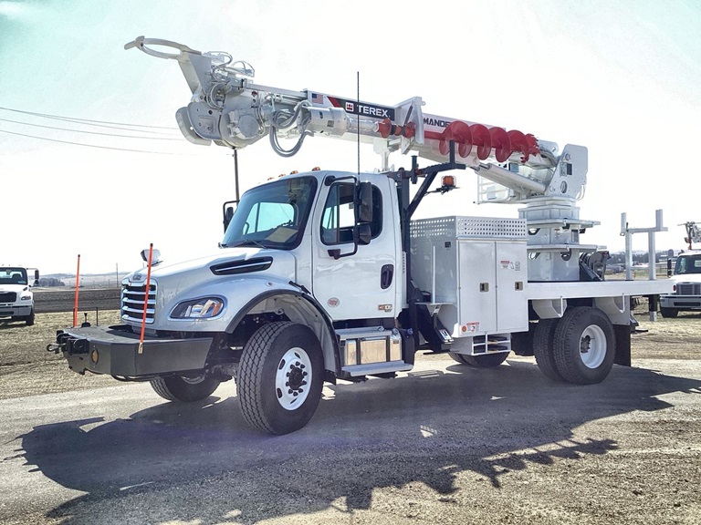 Terex Commander C5045 parked in a parking lot