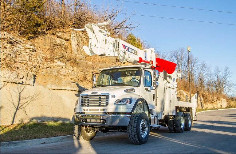 Terex General 65 Digger Derrick on road