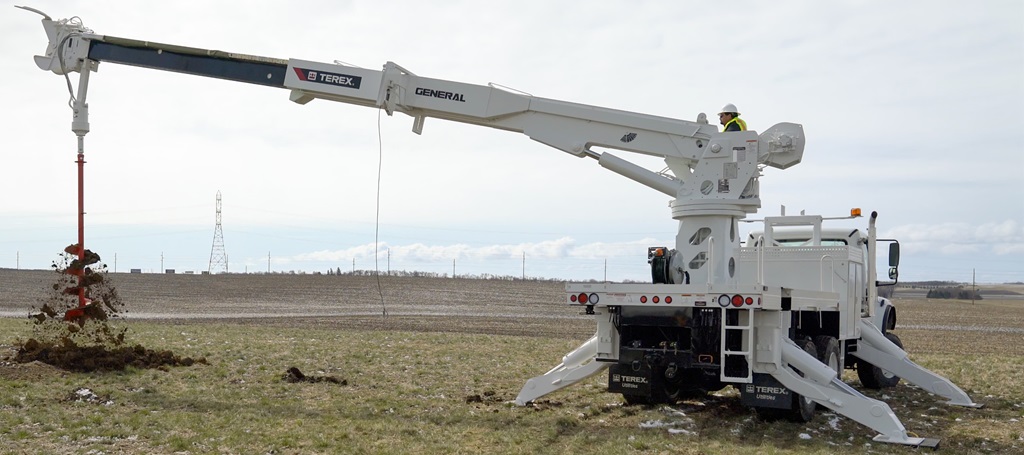 Terex Utilities introduces Strongest Digger Derrick in the