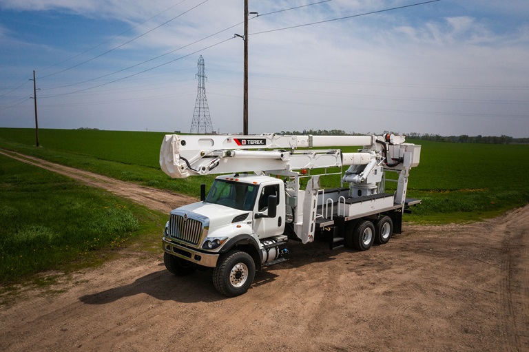 Terex TM100 bucket truck