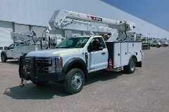 Terex Hi-Ranger HR40 bucket truck street side view