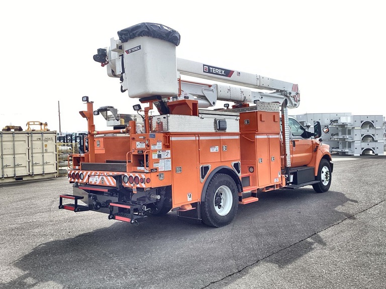 Optima HR50 Bucket Truck parked in lot