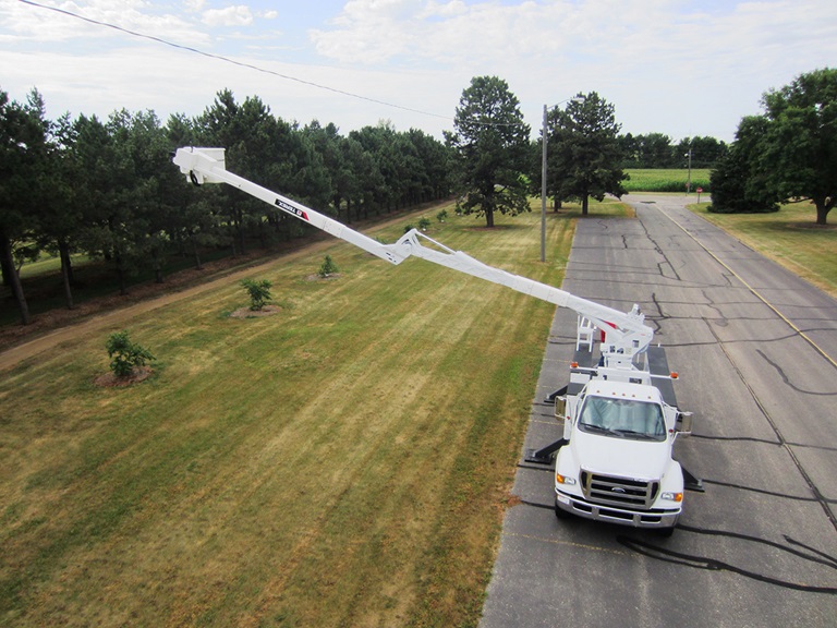 Terex Overcenter HRX Bucket Truck