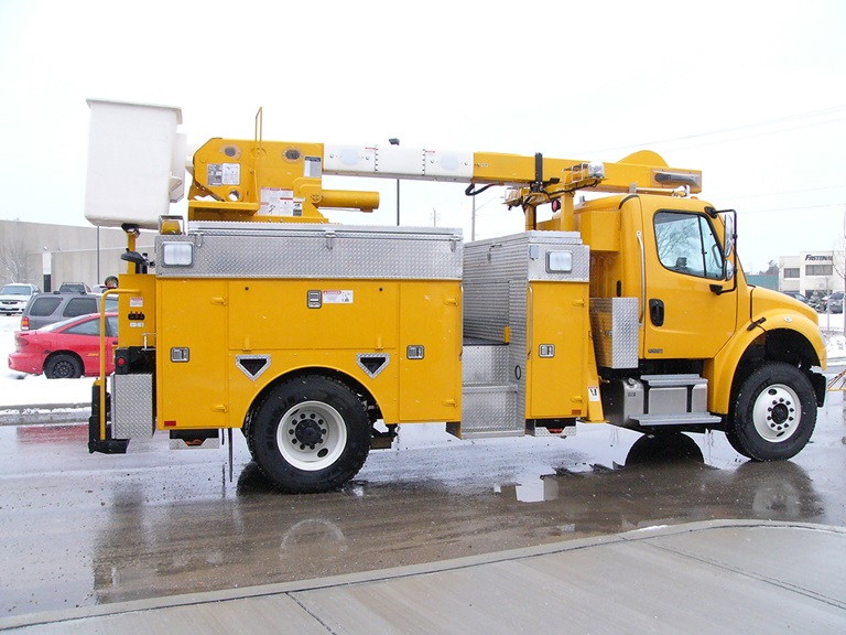 Terex SC42 bucket truck in parking lot