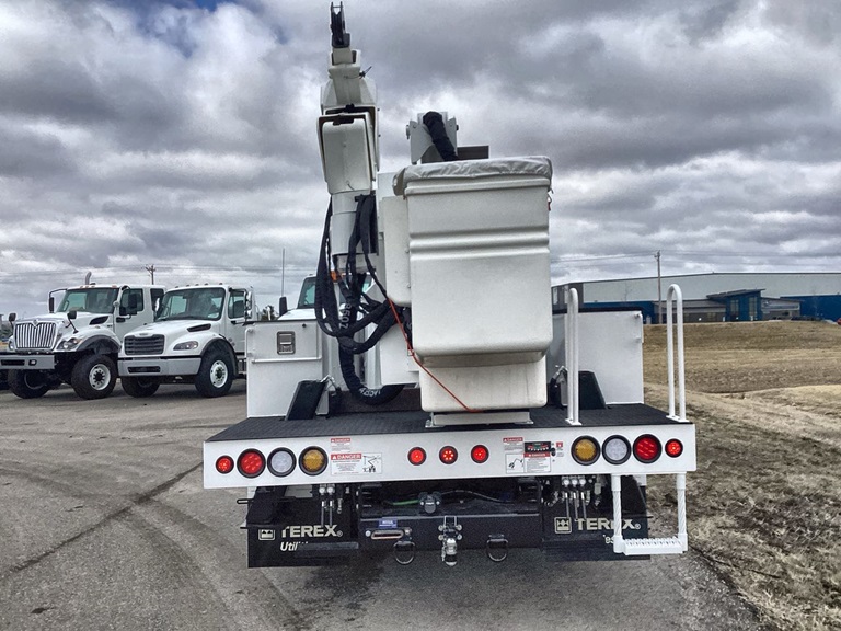Terex TL48 bucket truck rear view