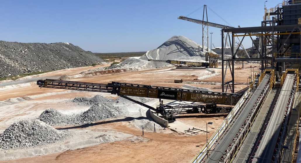 ProStack Telescopic Conveyors Working In Australia